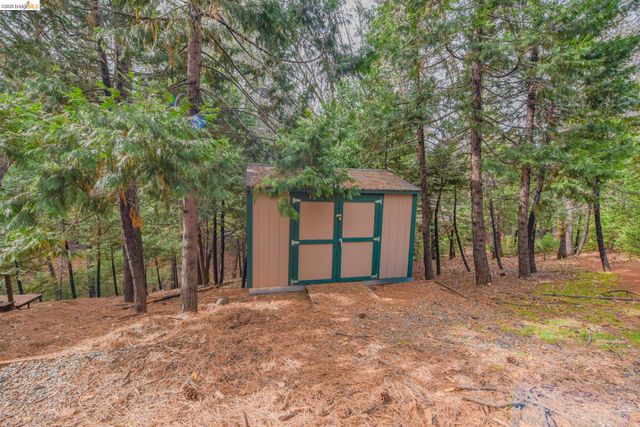 24132 Awahanee Rd, Sonora, CA 95370