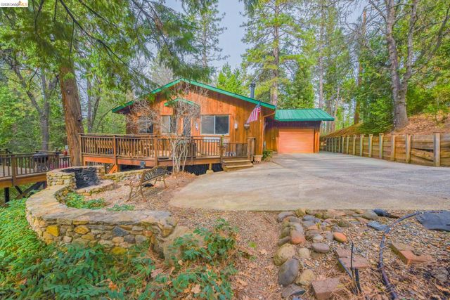 24132 Awahanee Rd, Sonora, CA 95370