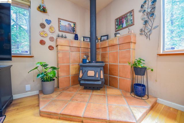 24132 Awahanee Rd, Sonora, CA 95370