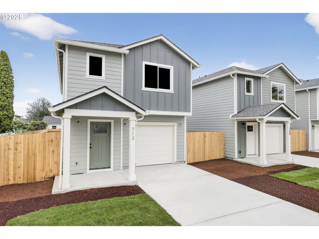 713 S 9th, Kelso, WA 98626