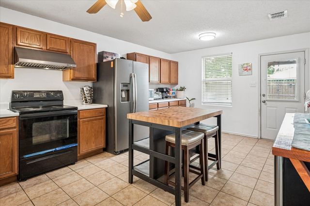 1720 Canyon Oaks Drive, Little Elm, TX 75068