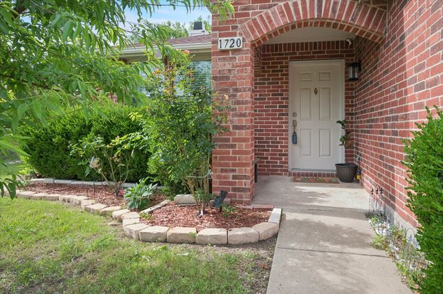 1720 Canyon Oaks Drive, Little Elm, TX 75068