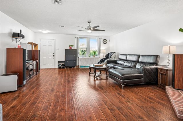 1720 Canyon Oaks Drive, Little Elm, TX 75068