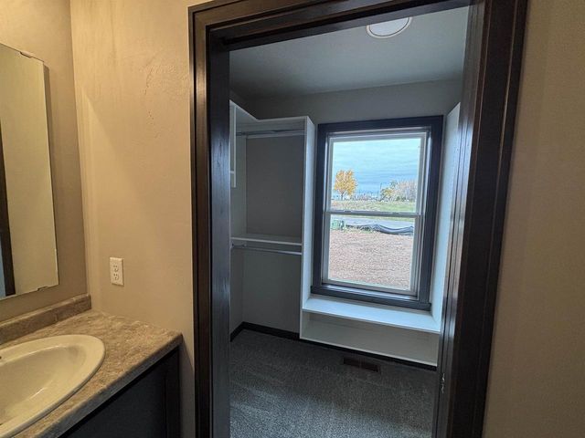 W6515 BREEZY WAY, Appleton, WI 54915