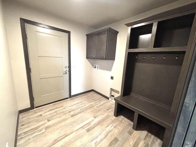 W6515 BREEZY WAY, Appleton, WI 54915