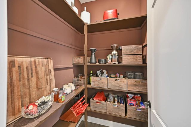 18420 Milwaukee AVENUE, Brookfield, WI 53045