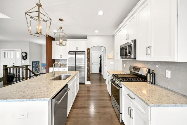 18420 Milwaukee AVENUE, Brookfield, WI 53045