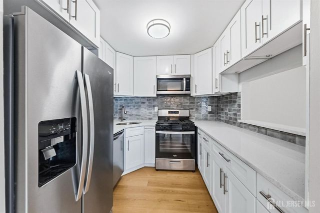 102 Morgan Place, East Brunswick, NJ 08816