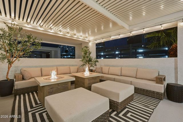 115 W HOLCOMB Lane, Phoenix, AZ 85003