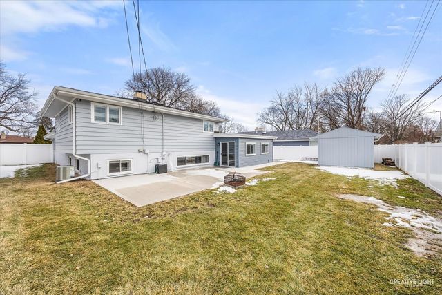 764 Scott Drive, Elgin, IL 60123