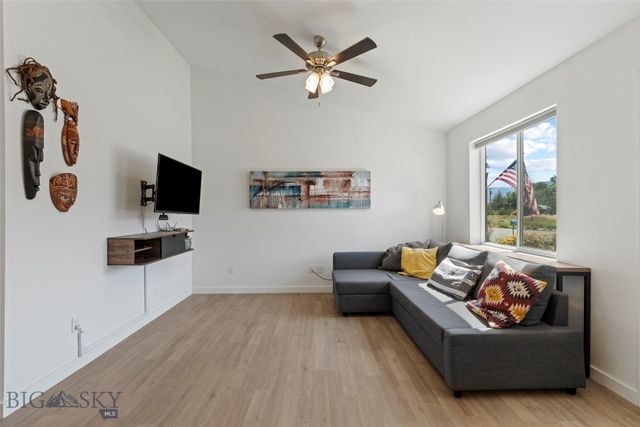 402 Brookline Street B, Livingston, MT 59047