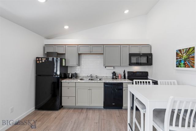 402 Brookline Street B, Livingston, MT 59047