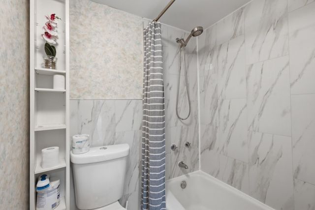 10230 Washington Avenue 2C, Oak Lawn, IL 60453