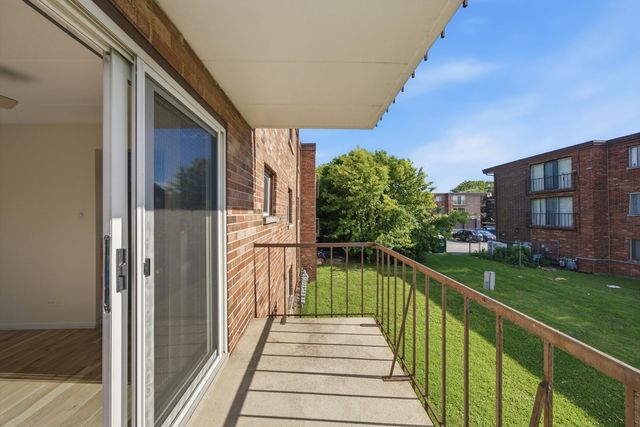 10230 Washington Avenue 2C, Oak Lawn, IL 60453