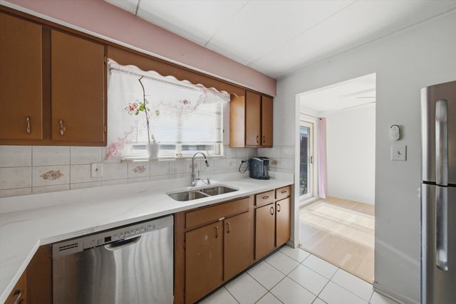 10230 Washington Avenue 2C, Oak Lawn, IL 60453