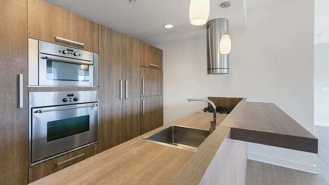 1 N Main Street 311, Algonquin, IL 60102