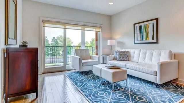 1 N Main Street 311, Algonquin, IL 60102