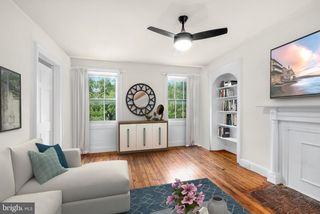 704-6 S WASHINGTON SQ #3W, Philadelphia, PA 19106