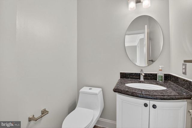 1169 REGAL OAK DR, Rockville, MD 20852