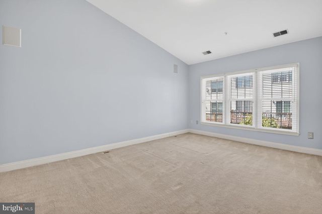 1169 REGAL OAK DR, Rockville, MD 20852