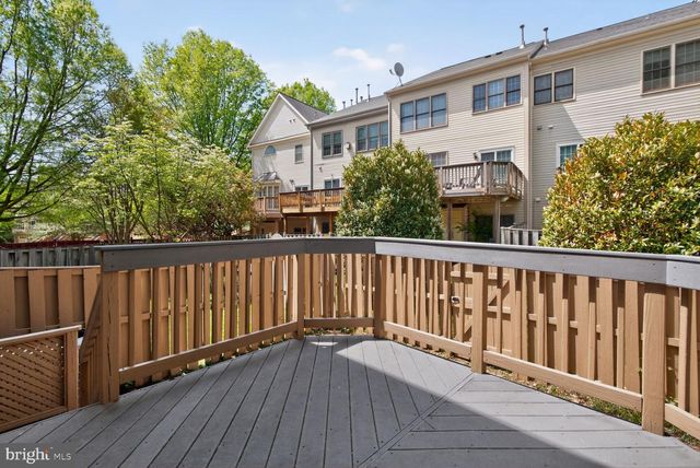 1169 REGAL OAK DR, Rockville, MD 20852