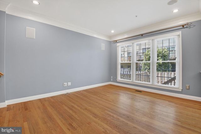 1169 REGAL OAK DR, Rockville, MD 20852