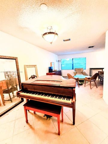 766 NW 24th Ave, Delray Beach, FL 33445