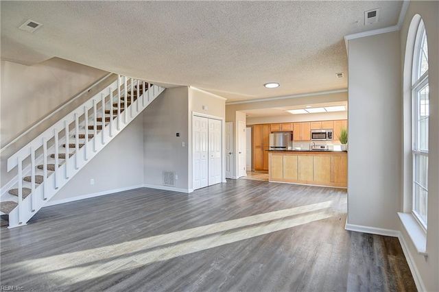 4612 Islander CT, Virginia Beach, VA 23455