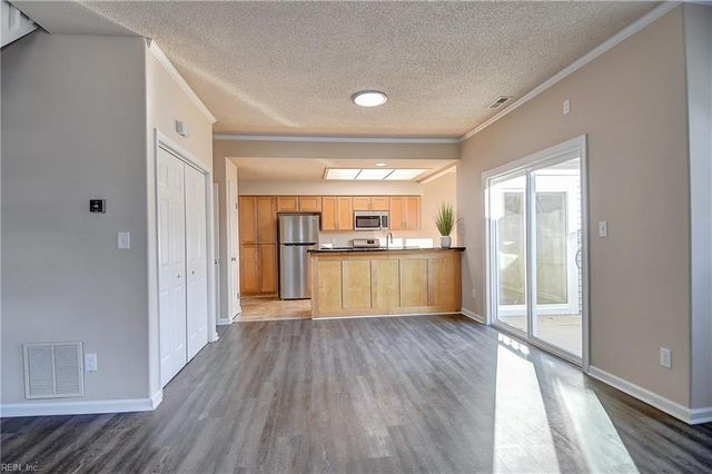 4612 Islander CT, Virginia Beach, VA 23455