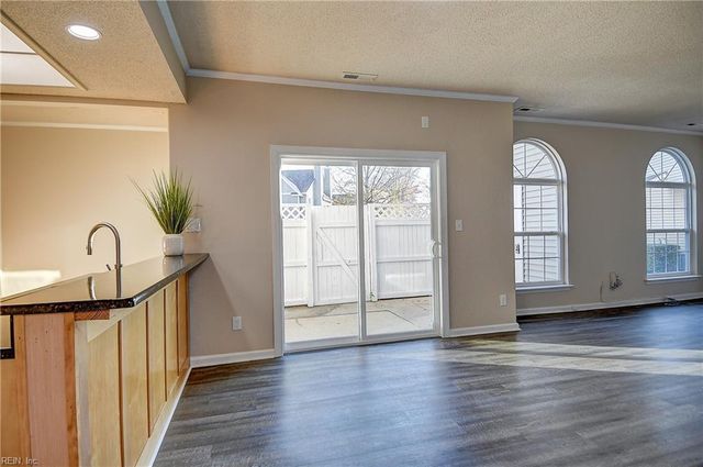 4612 Islander CT, Virginia Beach, VA 23455