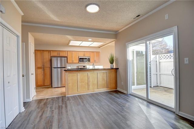 4612 Islander CT, Virginia Beach, VA 23455