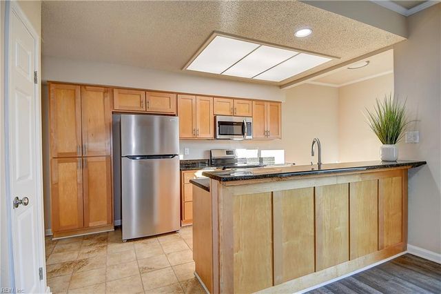 4612 Islander CT, Virginia Beach, VA 23455