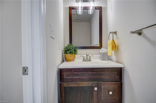 4612 Islander CT, Virginia Beach, VA 23455