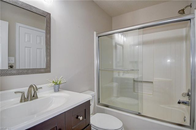 4612 Islander CT, Virginia Beach, VA 23455