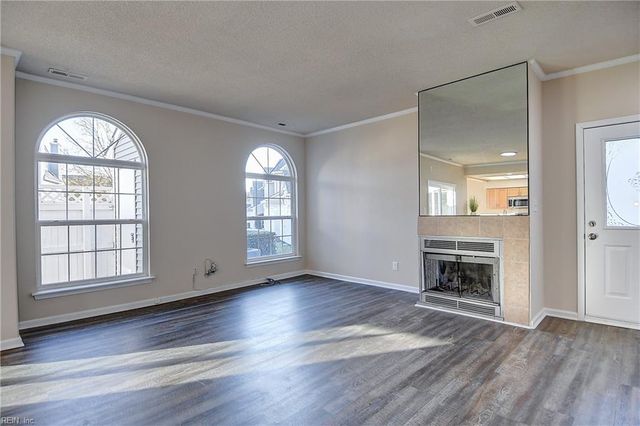 4612 Islander CT, Virginia Beach, VA 23455