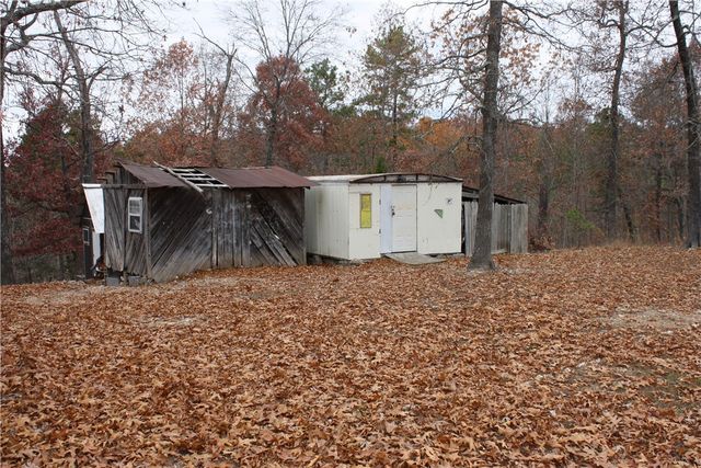 2516 Marion County 8001, Yellville, AR 72687