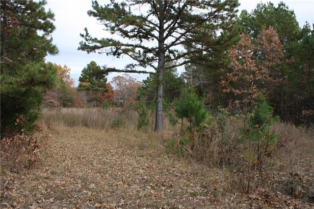 2516 Marion County 8001, Yellville, AR 72687