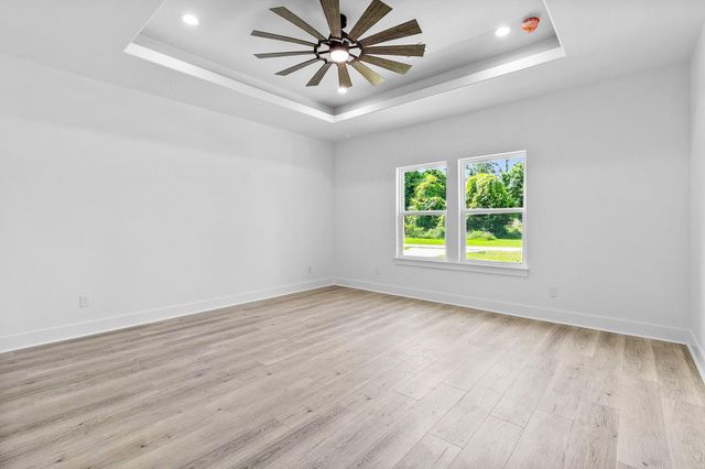 275 Hereford, Onalaska, TX 77360