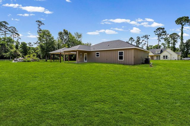 275 Hereford, Onalaska, TX 77360