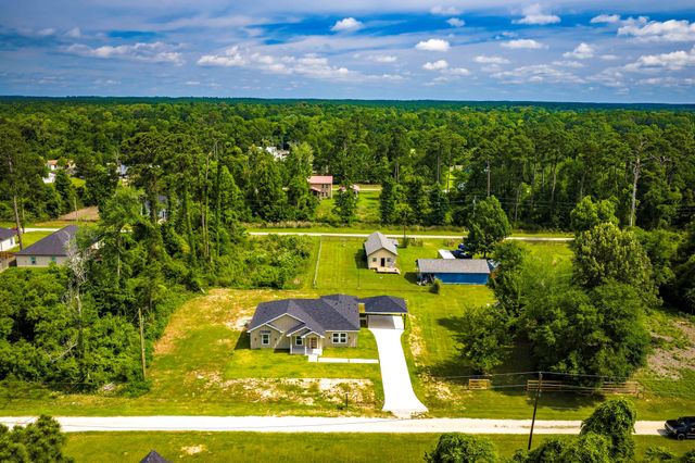 275 Hereford, Onalaska, TX 77360