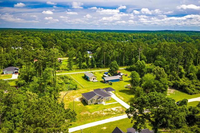 275 Hereford, Onalaska, TX 77360