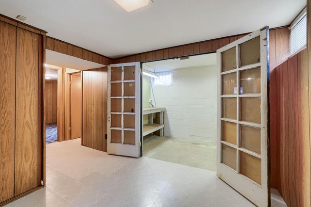 3662 Robin Lane, Minnetonka, MN 55305