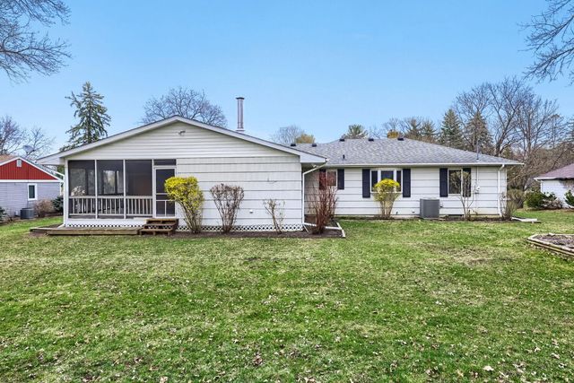 3662 Robin Lane, Minnetonka, MN 55305