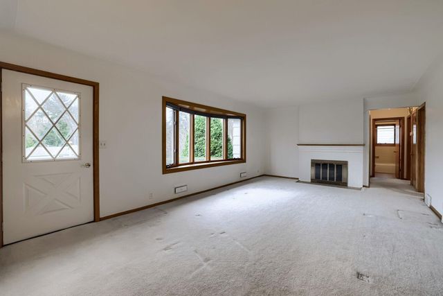 3662 Robin Lane, Minnetonka, MN 55305