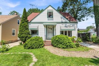 20051 Green Oak Drive, Euclid, OH 44117
