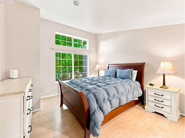 17516 Nw SPRINGVILLE Rd B6, Portland, OR 97229