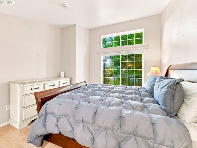 17516 Nw SPRINGVILLE Rd B6, Portland, OR 97229