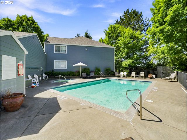 17516 Nw SPRINGVILLE Rd B6, Portland, OR 97229