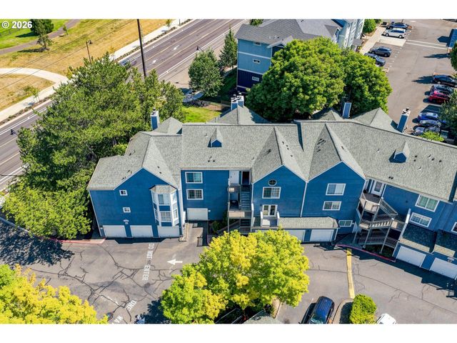 17516 Nw SPRINGVILLE Rd B6, Portland, OR 97229