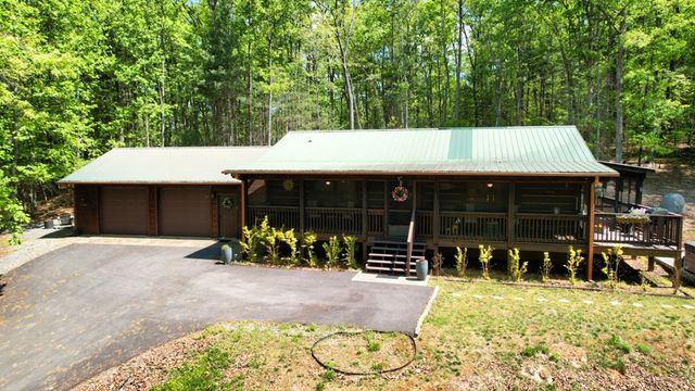 210 Shade Tree Lane, Mineral Bluff, GA 30559